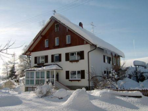Отель Ferienwohnung-Klesse-Ferienwohnung-2-Laubenberg  Грюненбах